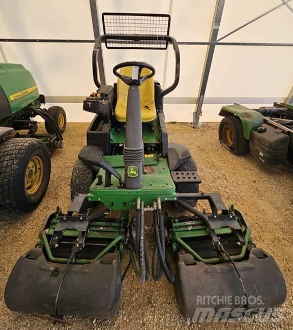 John Deere 2500 A Greenikoneet