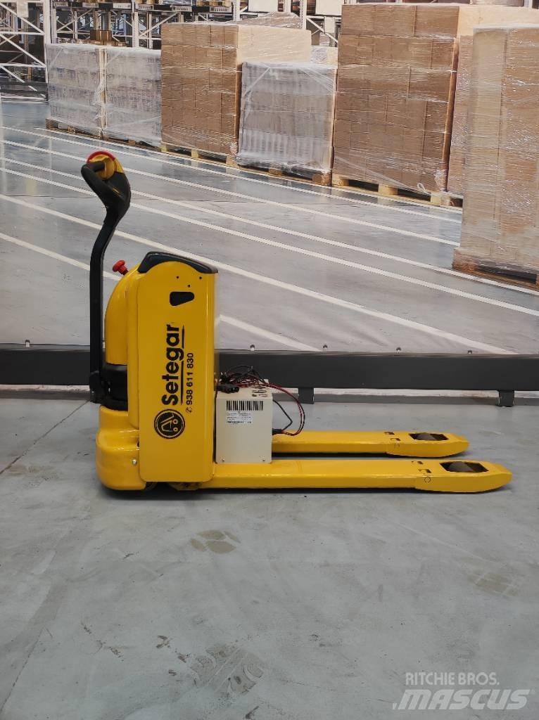 Yale MP18 Lavansiirtotrukit
