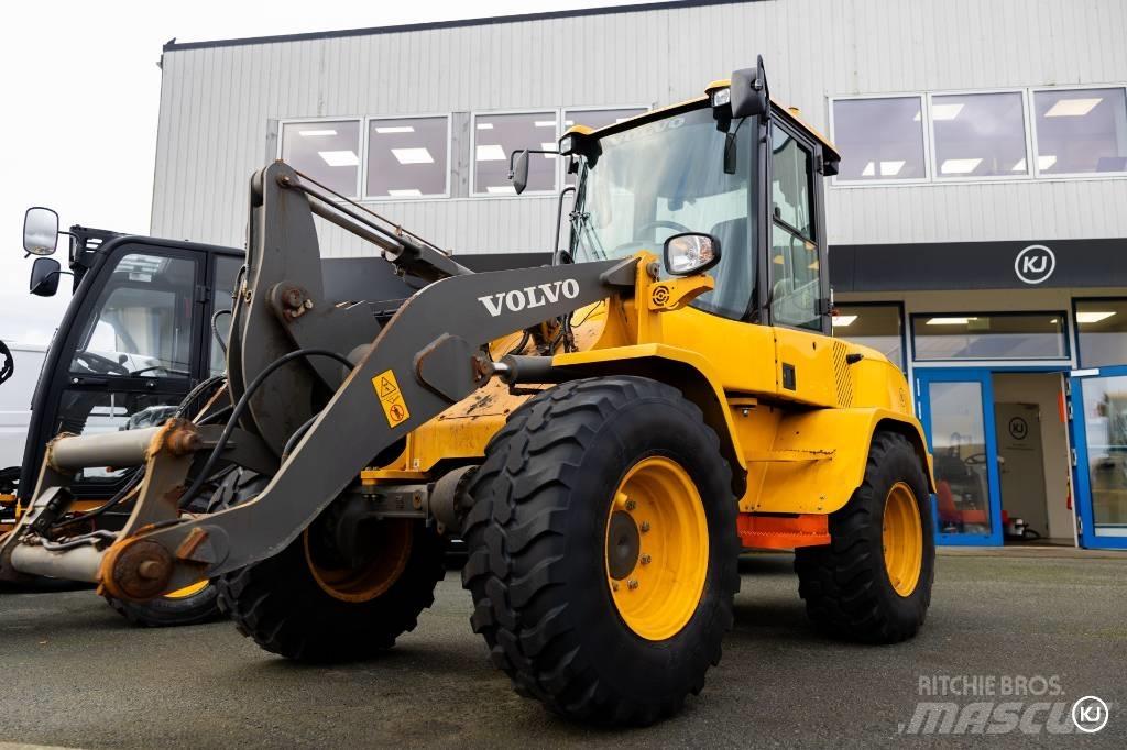 Volvo L 35 Pyöräkuormaajat