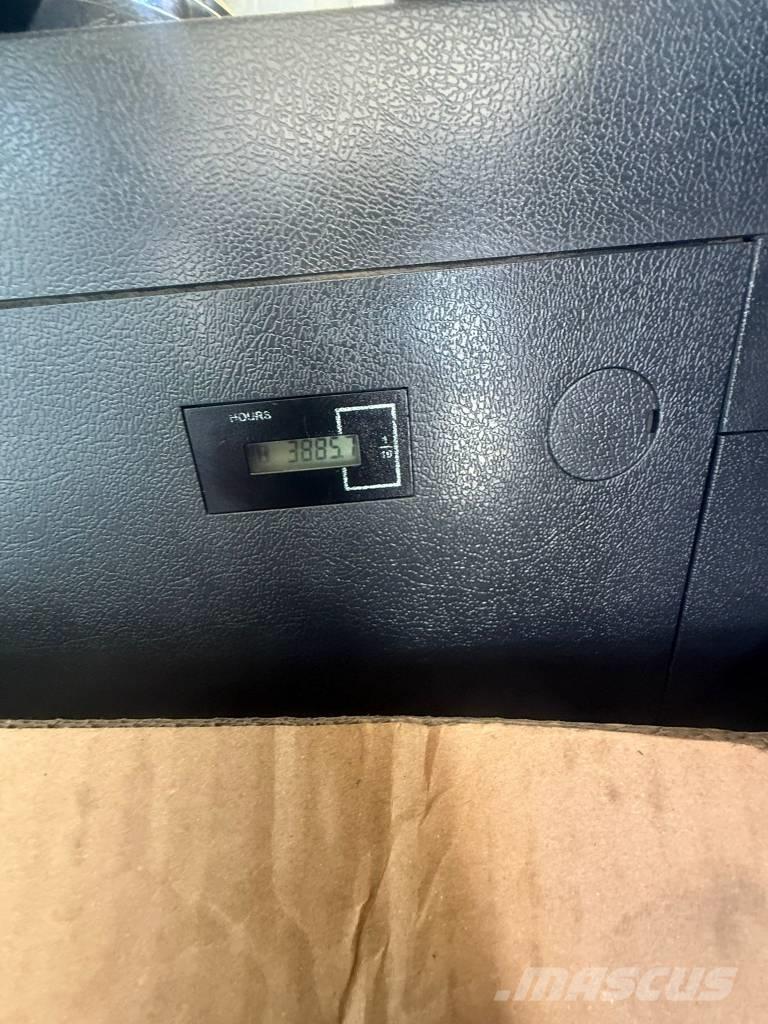 Hyundai HX 160 AL Telakaivukoneet