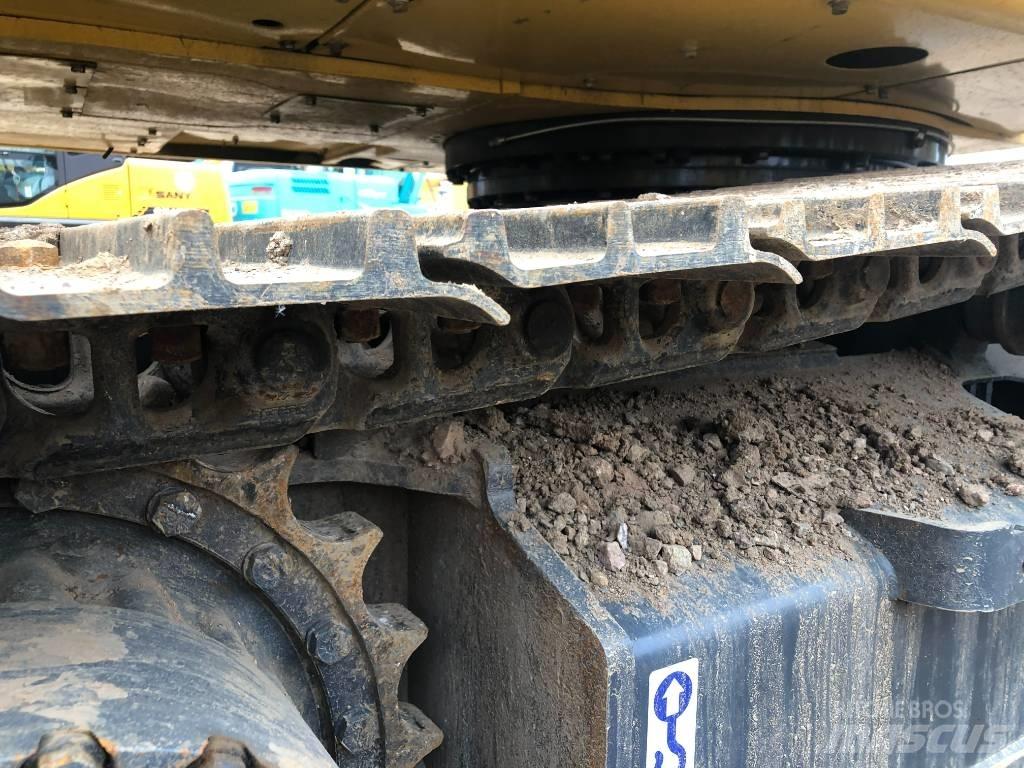 Komatsu 220-8 Telakaivukoneet