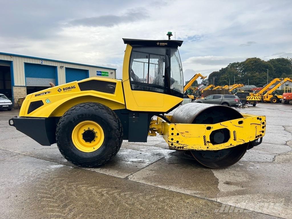 Bomag BW213 D-5 Yksivalssijyrät