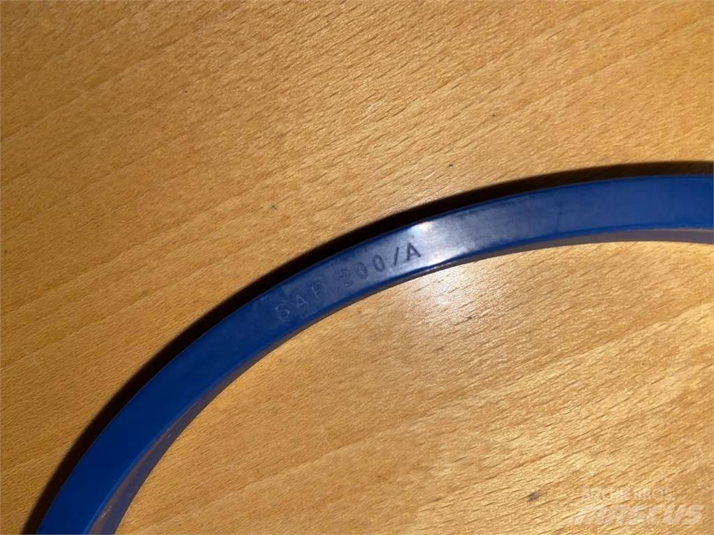Ponsse 0057007 Kuormatraktorinosturit