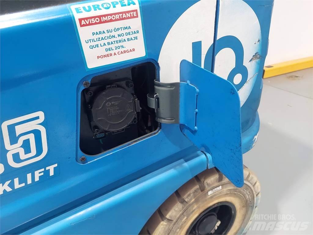  ECB25C Sähkötrukit