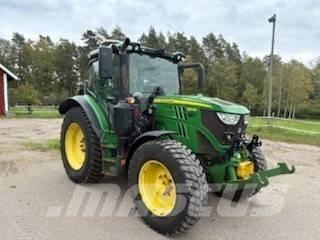John Deere 6130 R Traktorit
