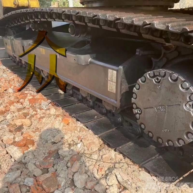 Komatsu PC 200 Telakaivukoneet