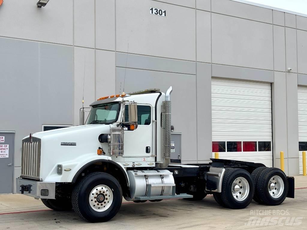 Kenworth T 800 Vetopöytäautot