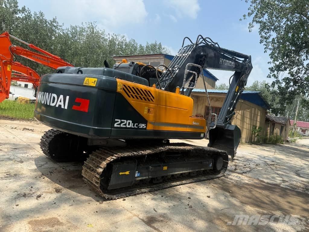 Hyundai R220LC-9S Telakaivukoneet