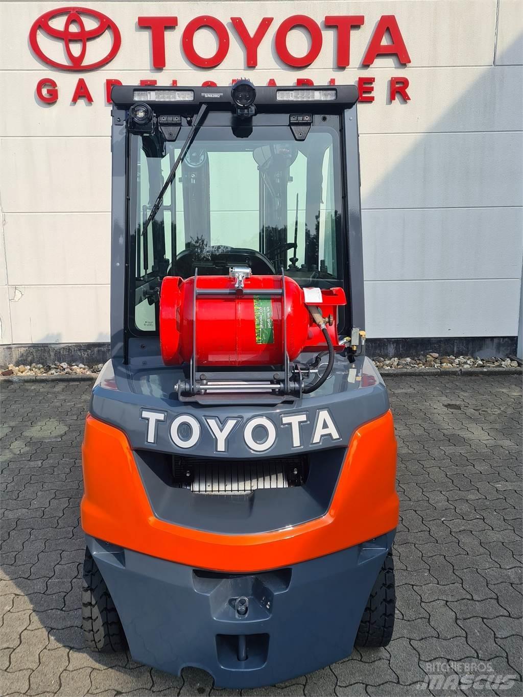 Toyota 02-8FGF25 Nestekaasutrukit