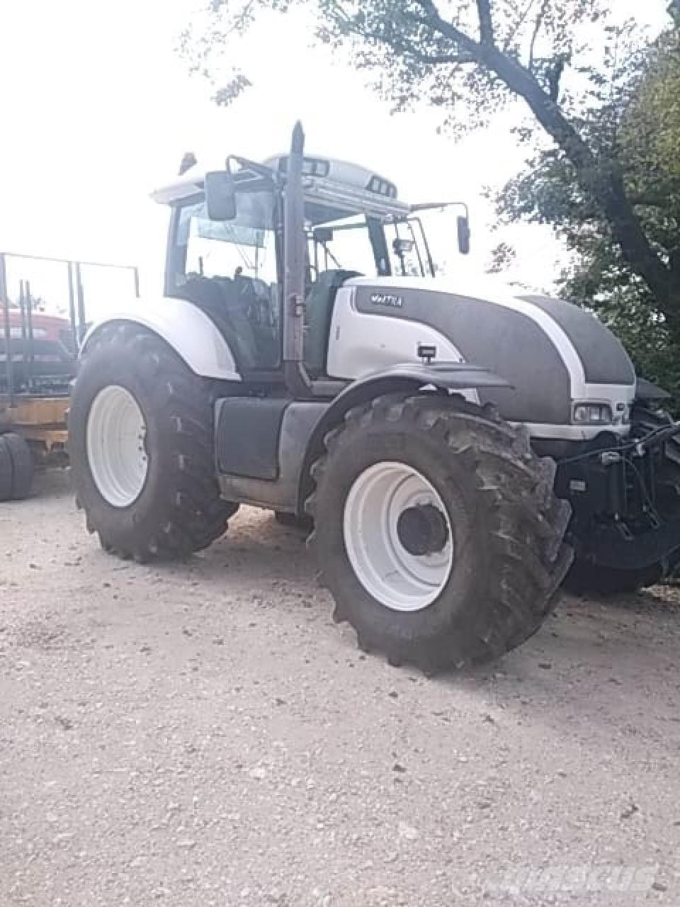 Valtra S 280 Traktorit