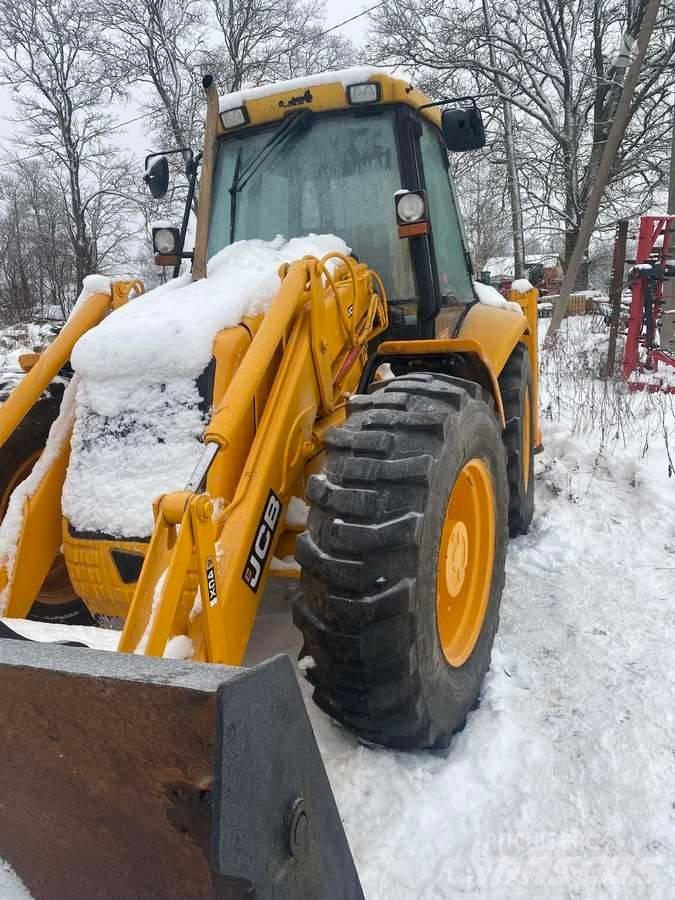 JCB 4 CX Kaivurikuormaajat