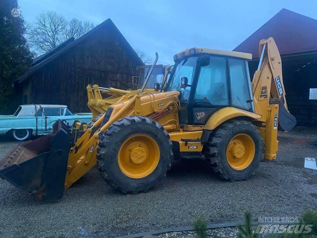 JCB 4 CX Kaivurikuormaajat