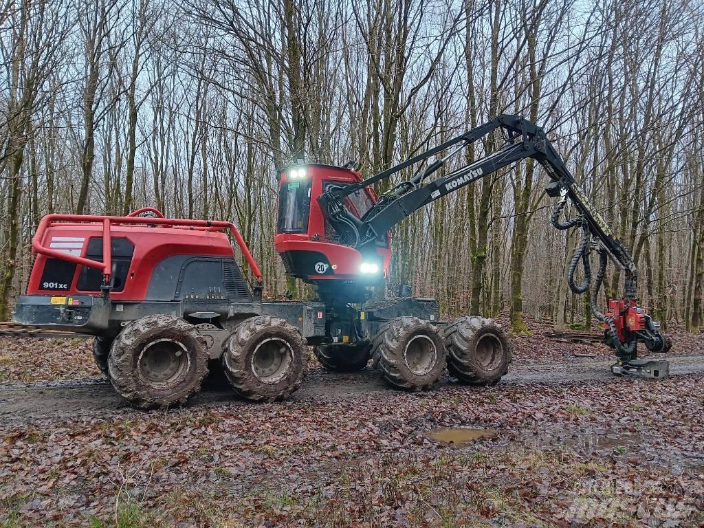 Komatsu 901 XC Harvesterit