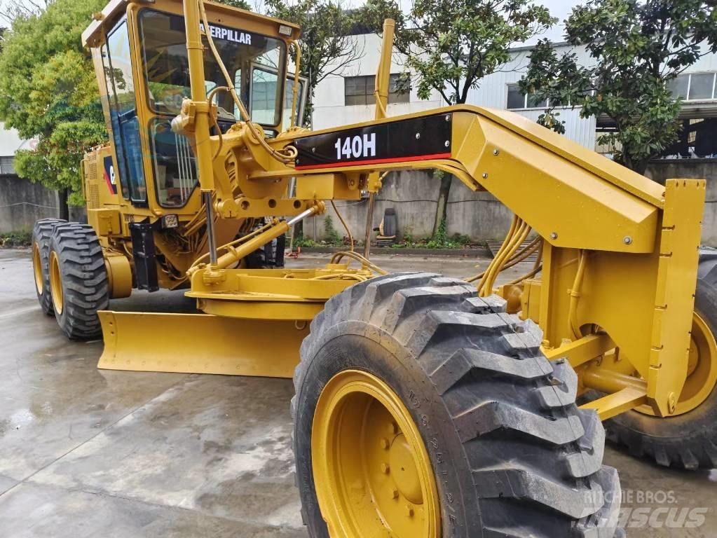 CAT 140 H Tiehöylät