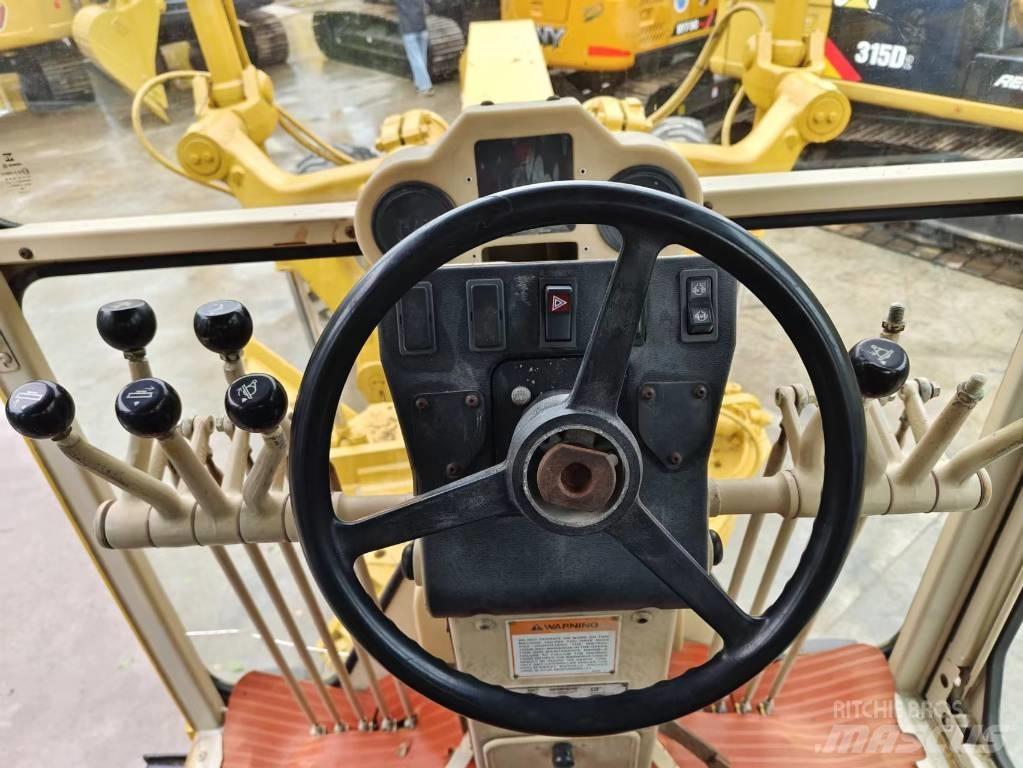 CAT 140 H Tiehöylät