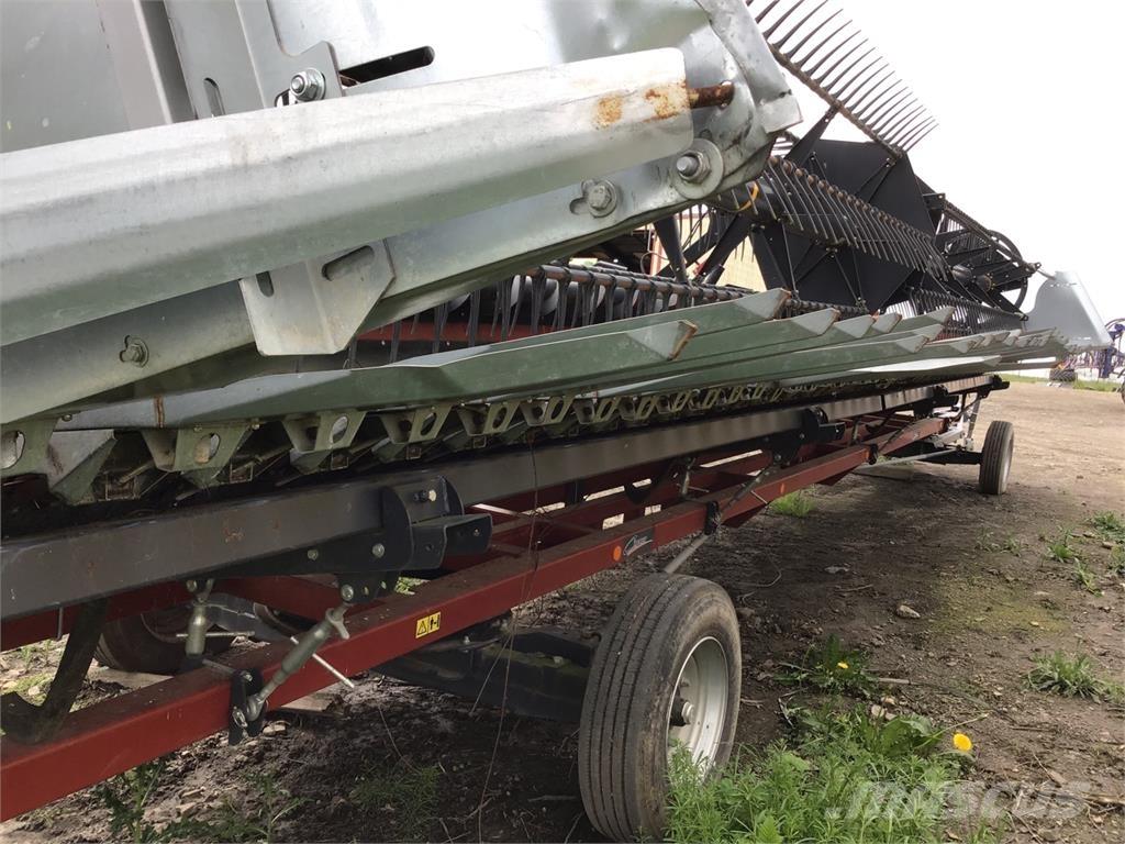 Case IH 3100 Leikkuupöydät