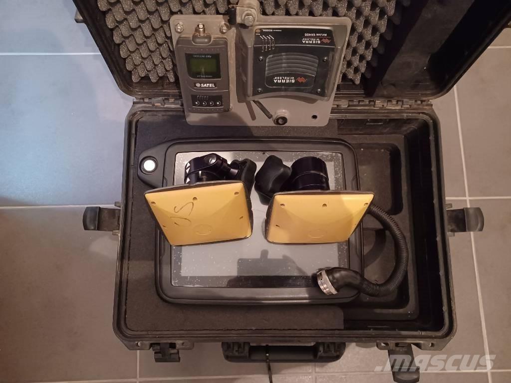 Komatsu PC 210 LC Telakaivukoneet