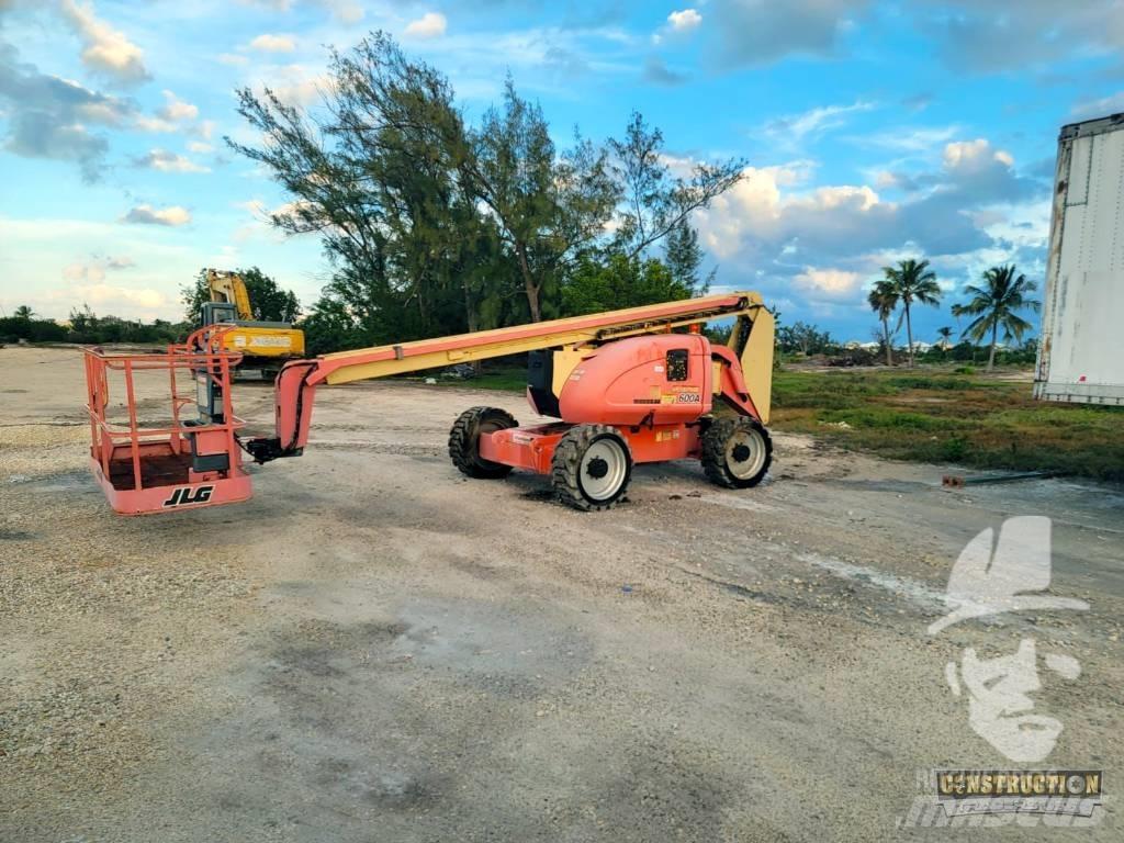 JLG 600 A Kuukulkijat