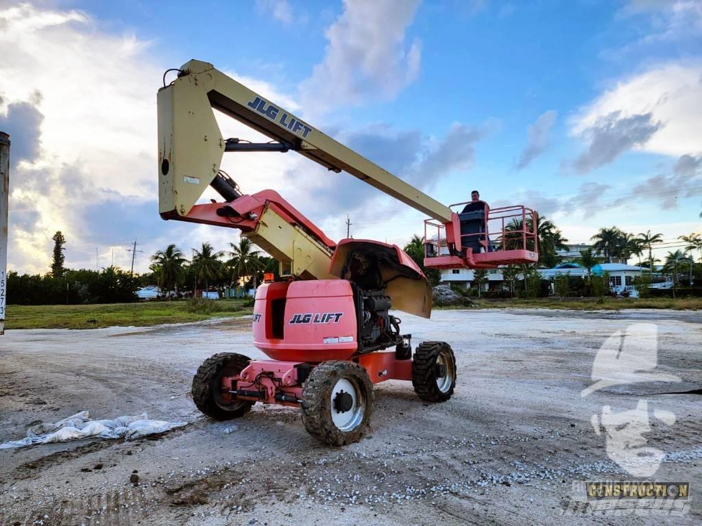 JLG 600 A Kuukulkijat
