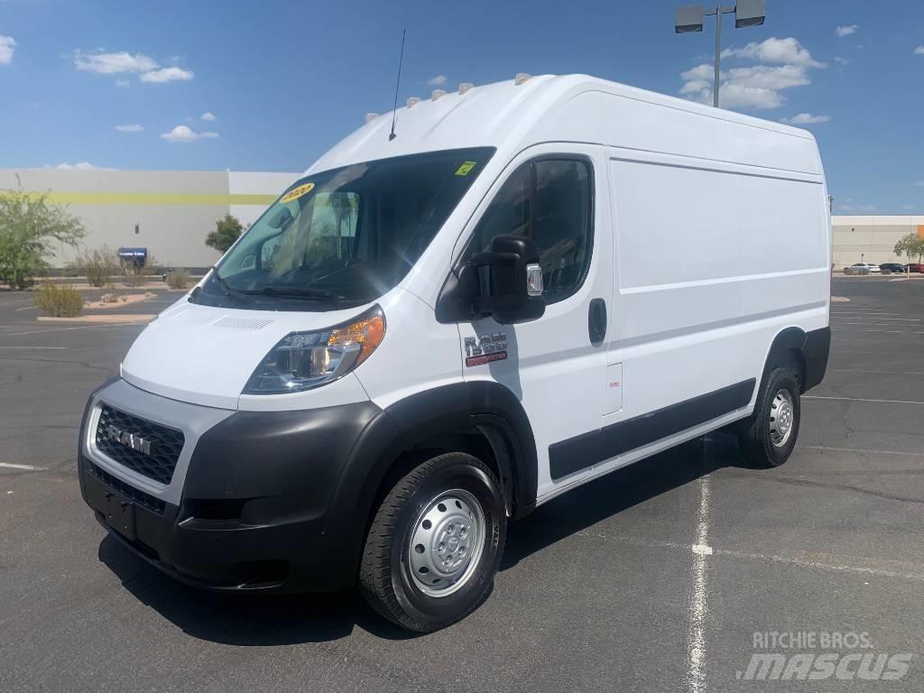 RAM PROMASTER 1500 Pakettiautot