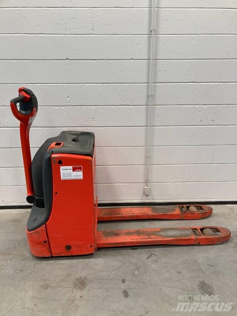 Linde T16/1152 Lavansiirtotrukit
