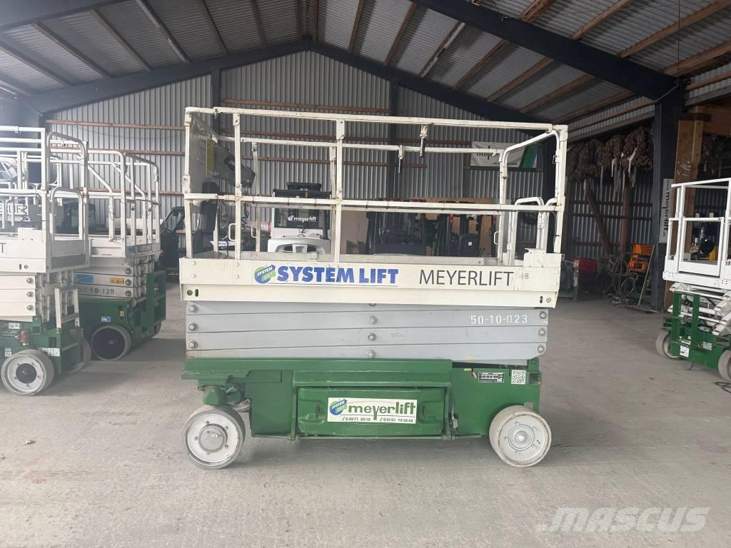 JLG 2646 ES Saksilavat