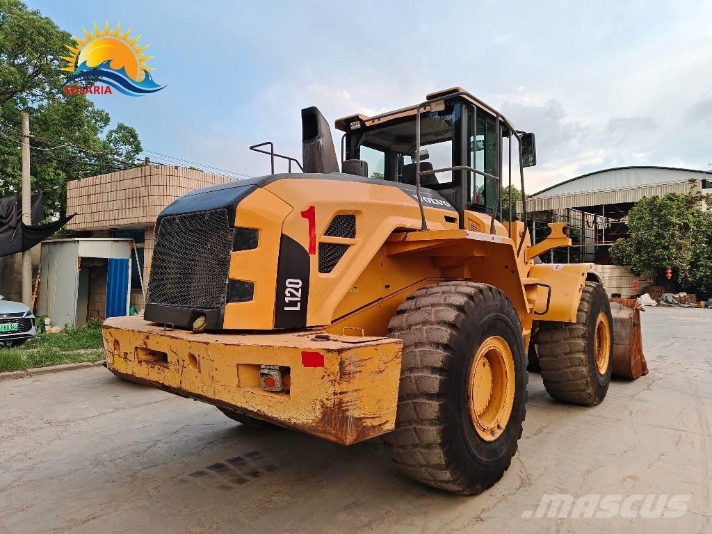 Volvo L 120 Pyöräkuormaajat