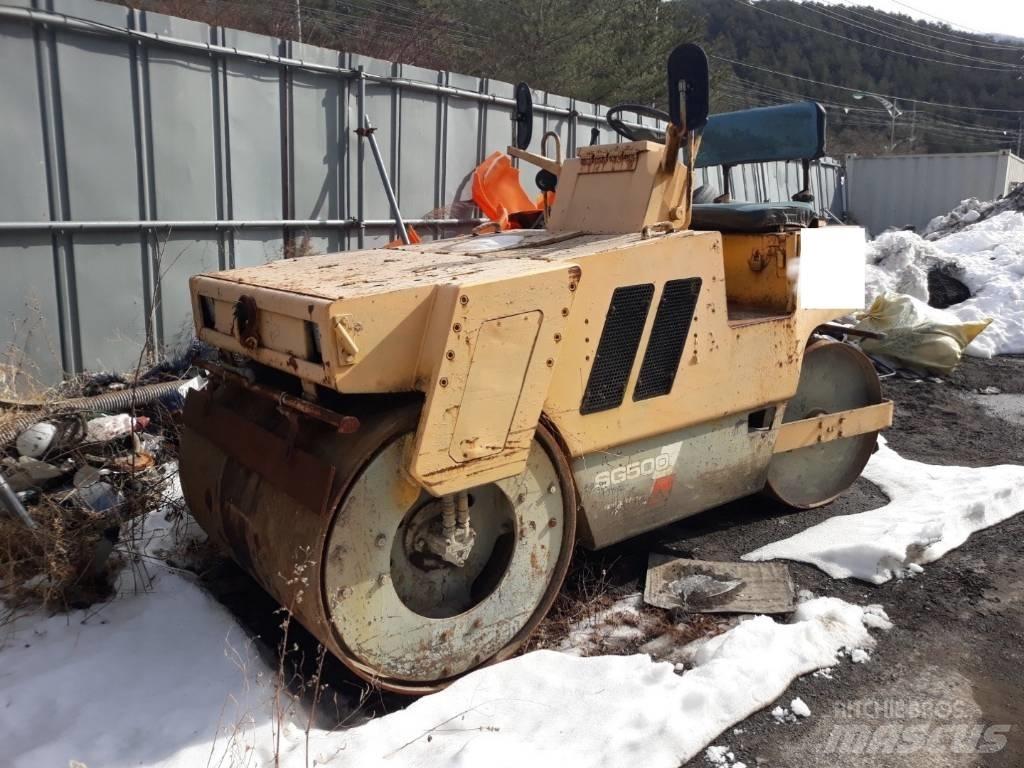 Sakai SG500 Yksivalssijyrät