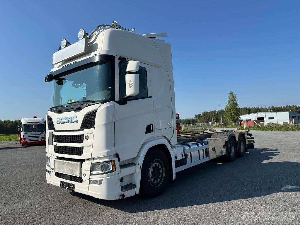 Scania R 580 Vetopöytäautot