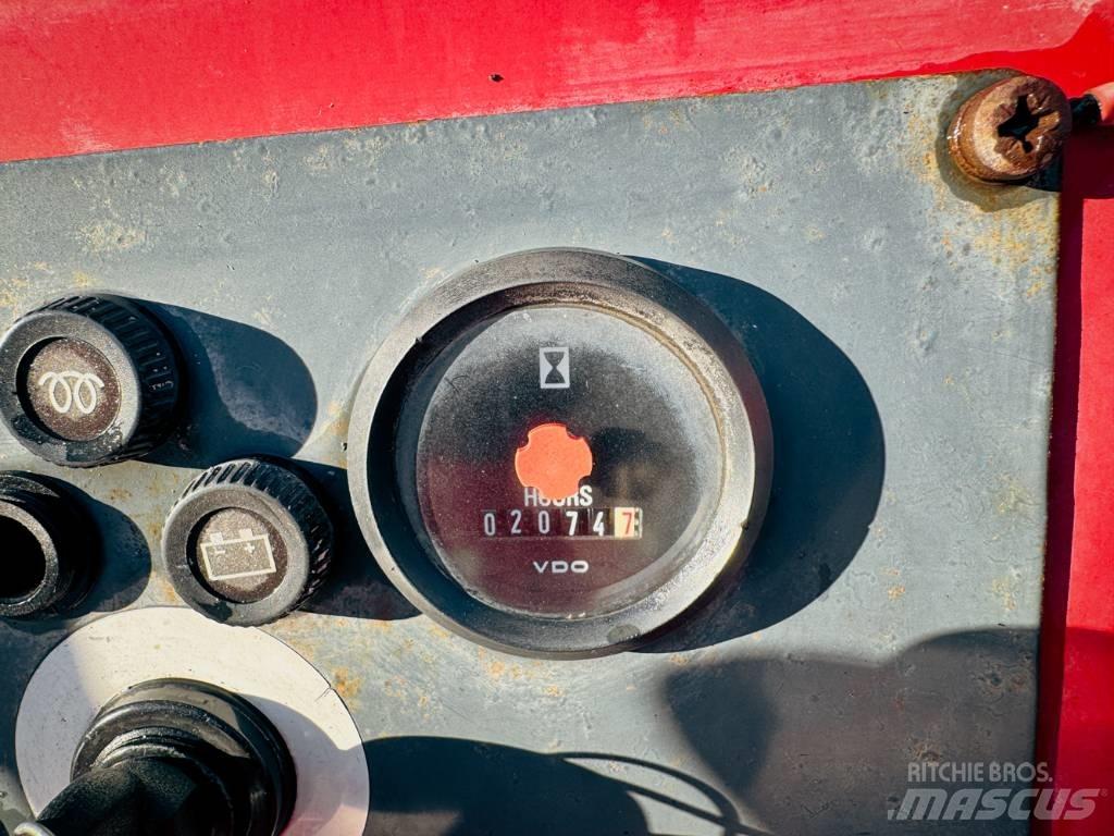 Moffett M5000 Ajoneuvotrukit