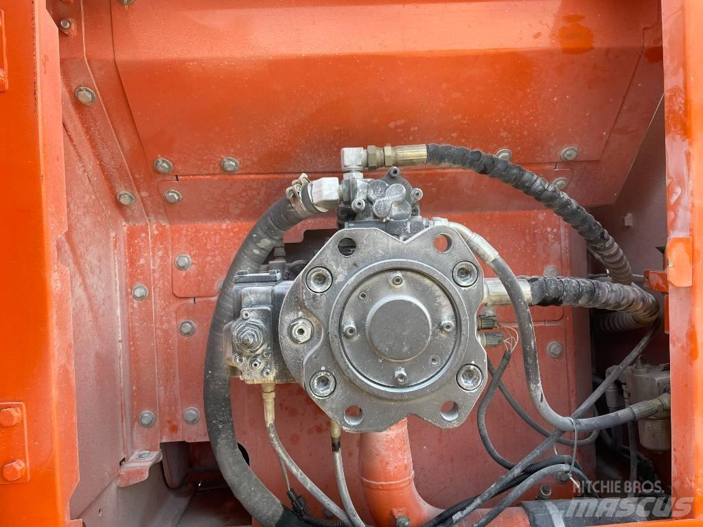 Doosan DX 260 Telakaivukoneet