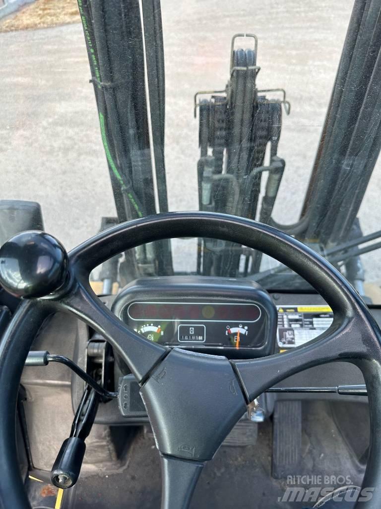 CAT DP 25 K Dieseltrukit