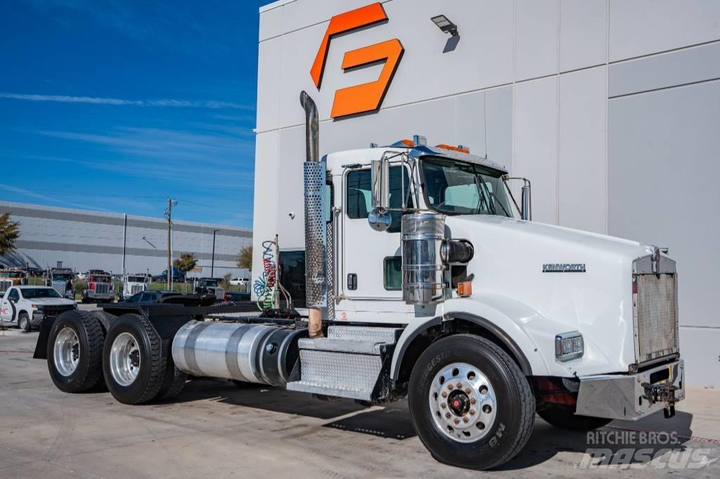 Kenworth T 800 Vetopöytäautot