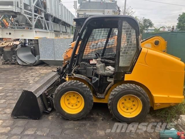 JCB 170 Liukuohjatut kuormaajat