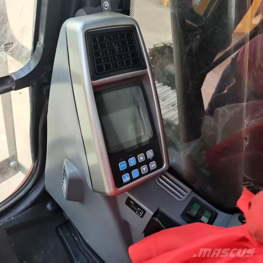 Doosan DX 300 LC Telakaivukoneet