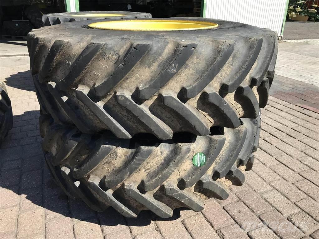 BKT 650/85R42 Renkaat ja vanteet