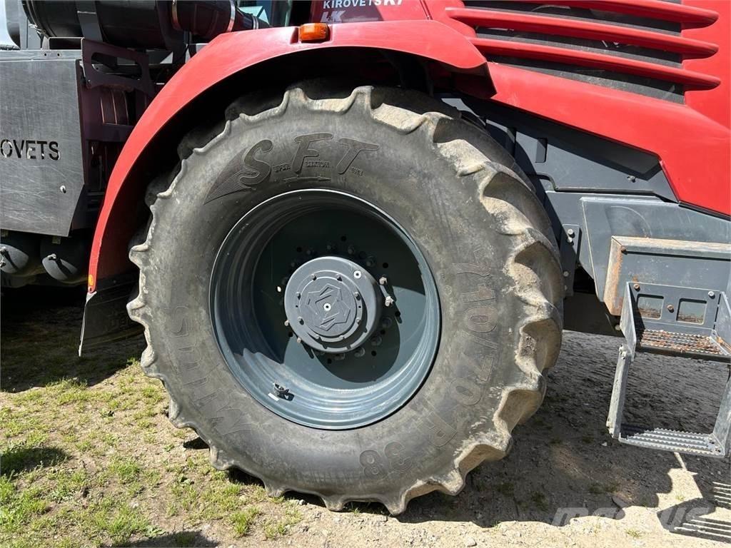 Kirovets K 743 Traktorit