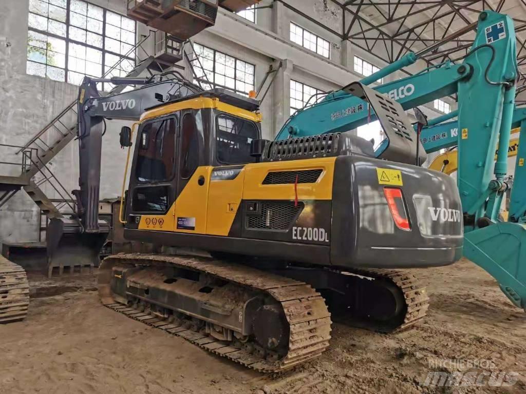 Volvo EC200D Telakaivukoneet