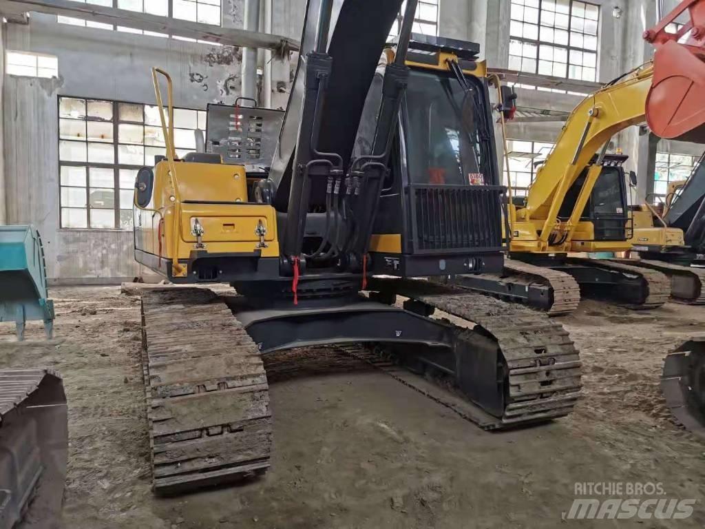 Volvo EC200D Telakaivukoneet