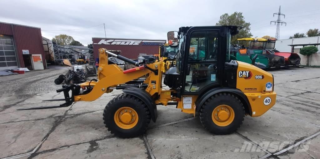 CAT 906 Pyöräkuormaajat