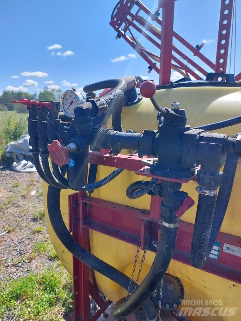 Hardi NK 800/12m Nostolaite ruiskut