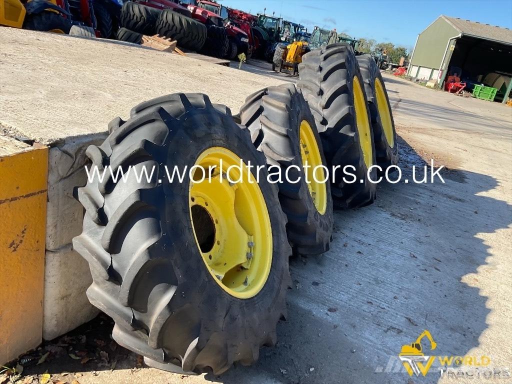 Firestone TYRES Renkaat ja vanteet