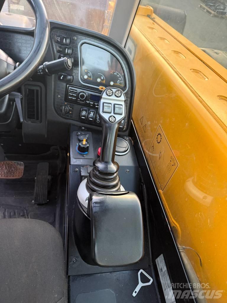 JCB 526-56 Agri Teleskooppikuormaajat