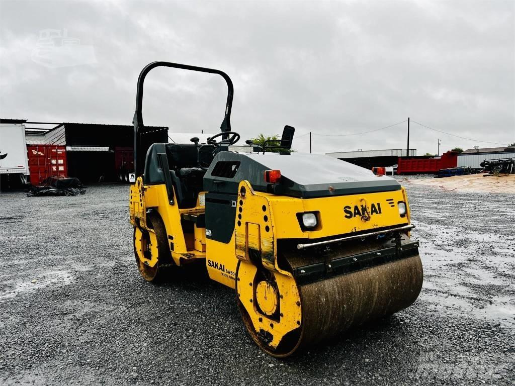 Sakai SW 504 Yksivalssijyrät