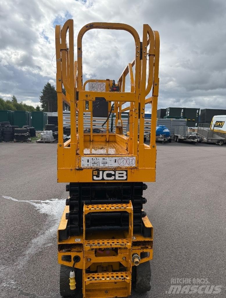 JCB S 2632 E Saksilavat