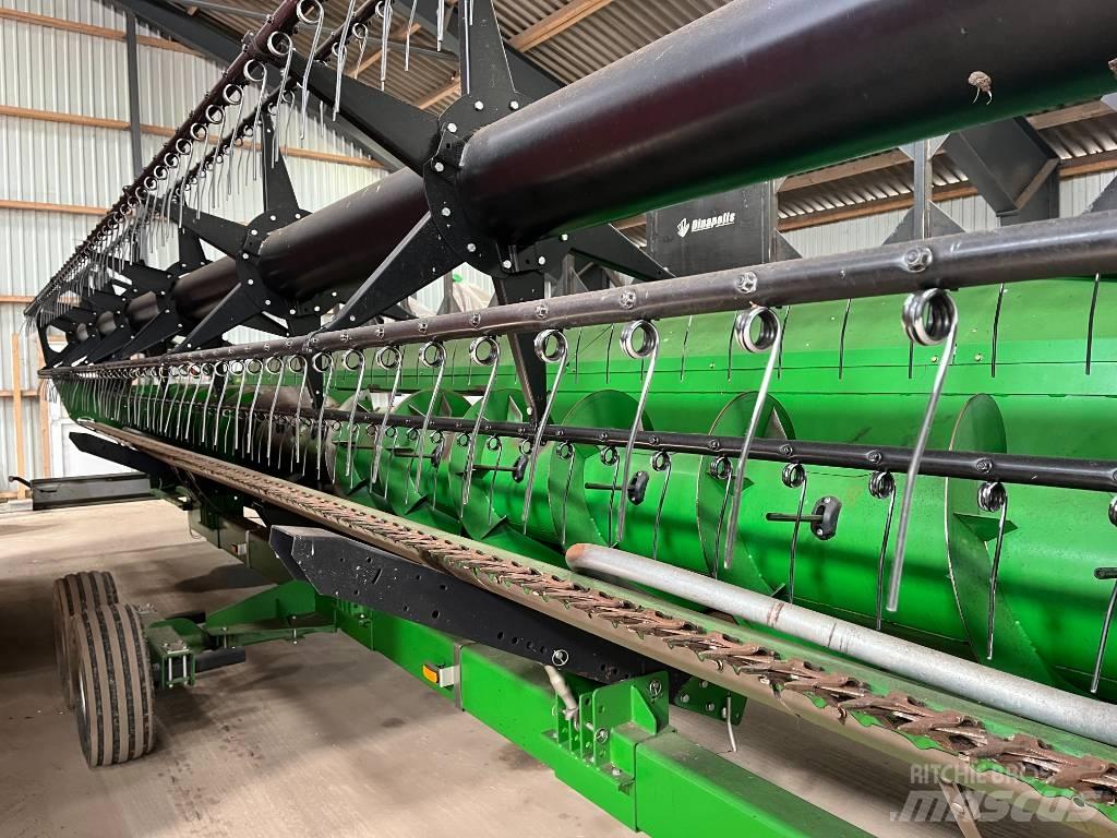 John Deere T670 Leikkuupuimurit