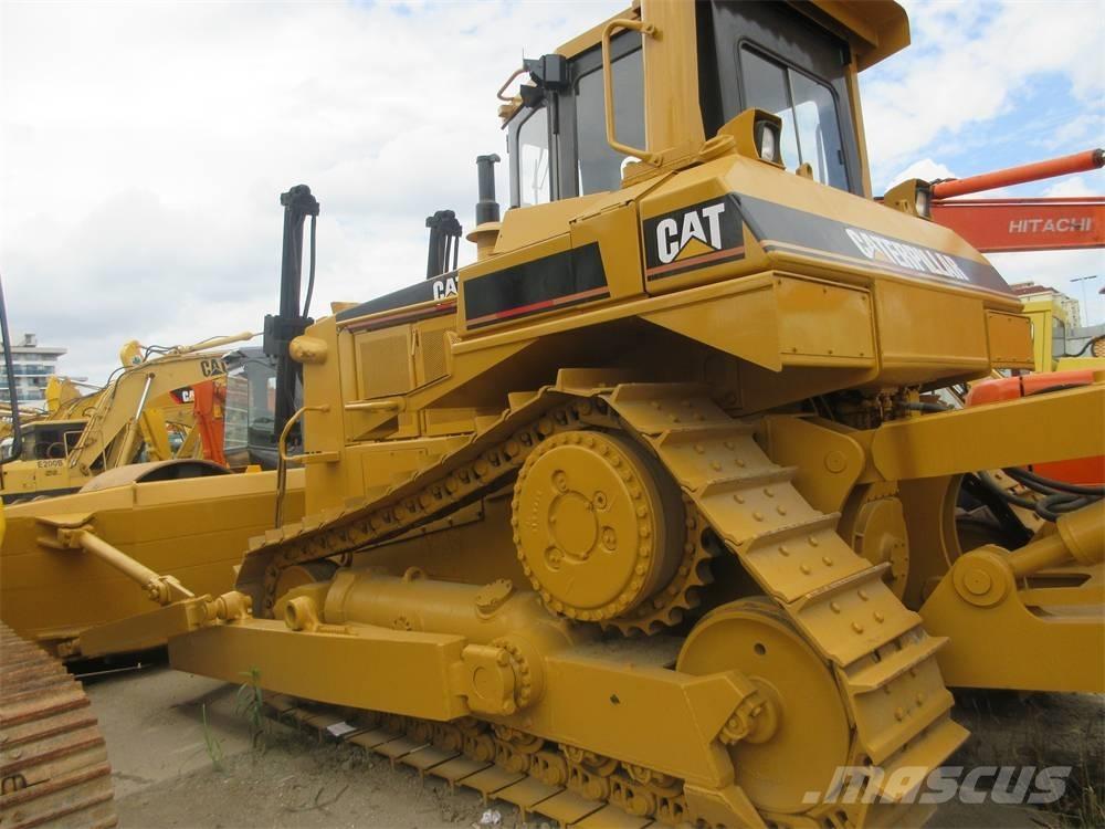 CAT D 8 N Telaketjupuskutraktorit