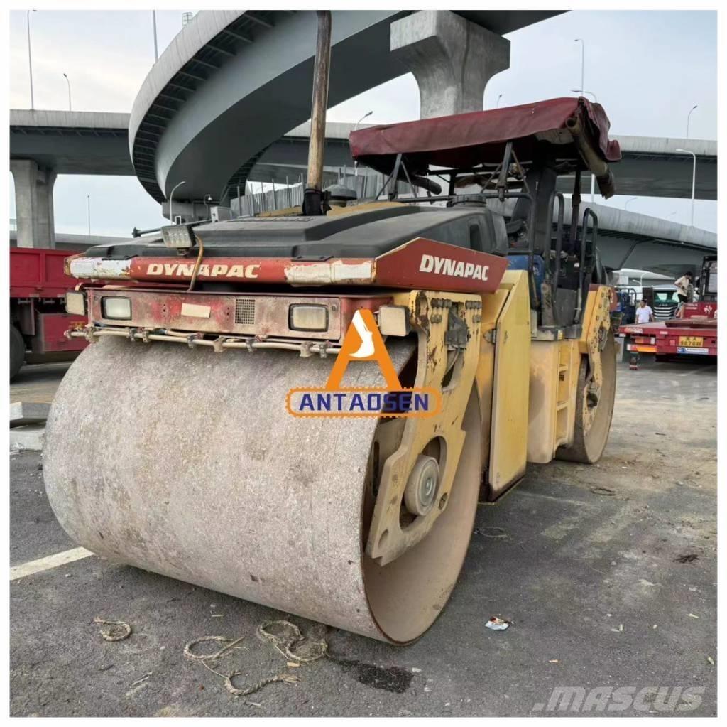 Dynapac CC422 Tandemjyrät
