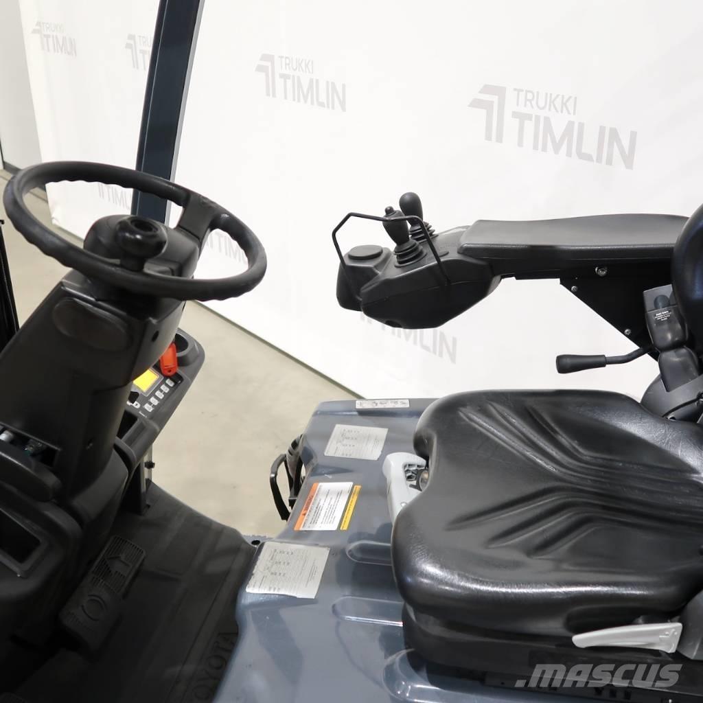 Toyota 8FBM20T Sähkötrukit
