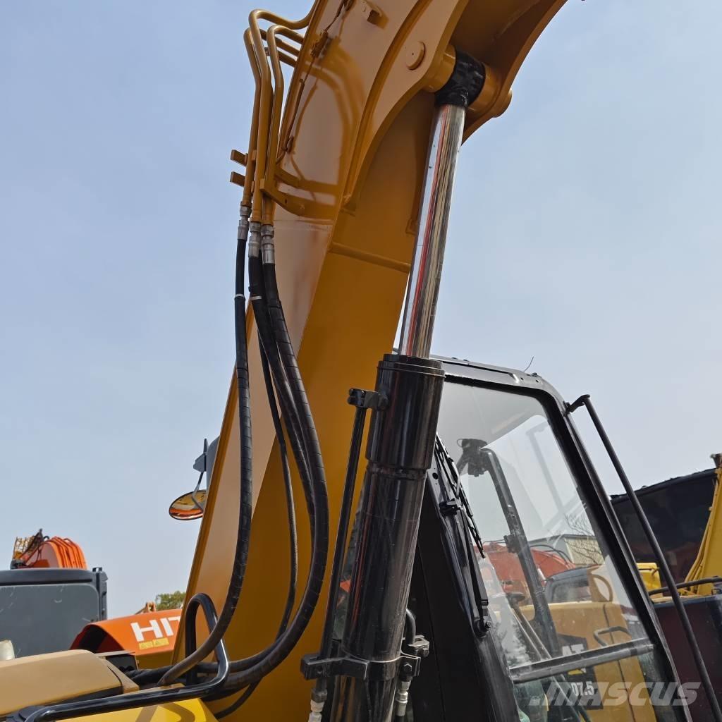 CAT 308 D Midikaivukoneet 7t - 12t